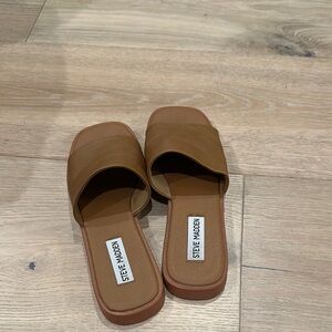 Steve Madden Brown Slide Sandals Minimalist Design